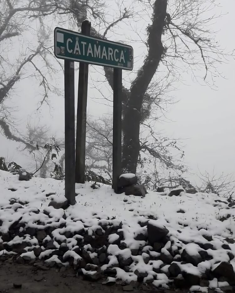 Un intenso temporal impacta en Catamarca: temperaturas de -27 °C y mineros aislados