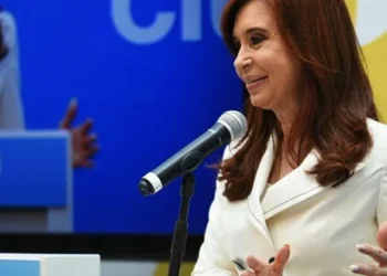 Cristina Kirchner lleva su defensa a la ONU y denuncia una “proscripción” política
