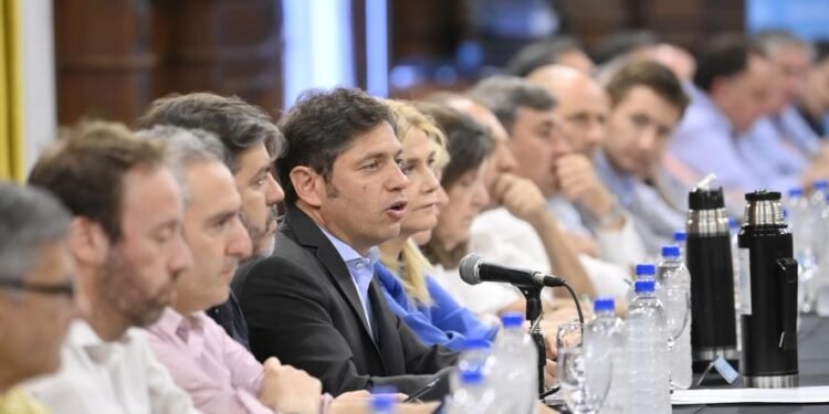 La reelección indefinida de intendentes genera tensiones en la política bonaerense