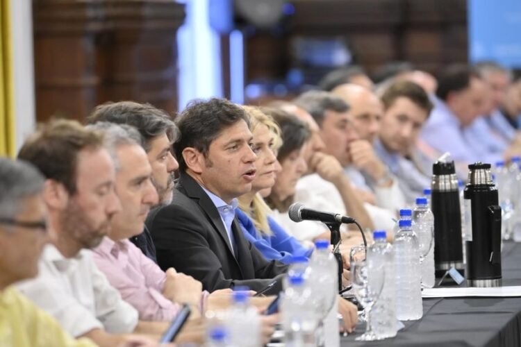 La reelección indefinida de intendentes genera tensiones en la política bonaerense