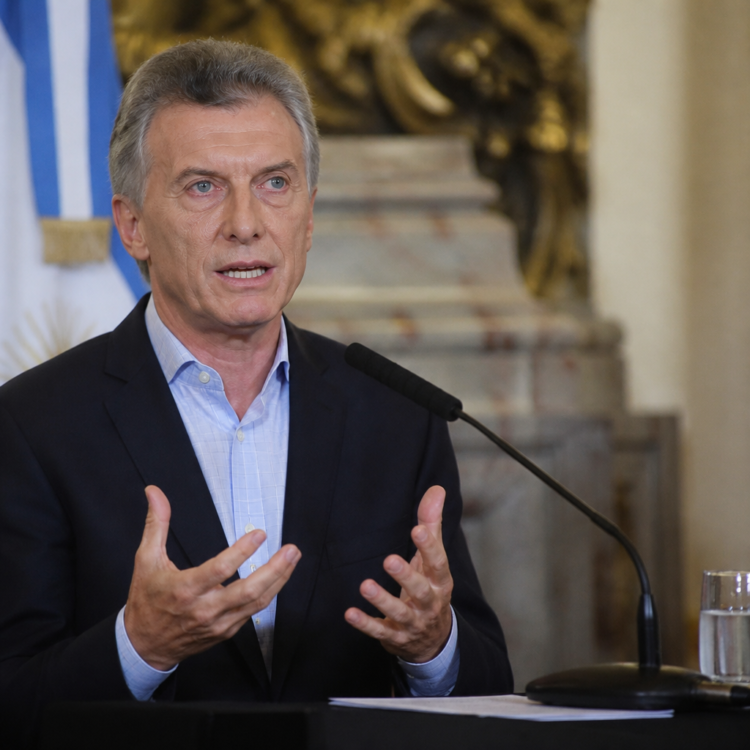 Anuncio de donación millonaria de la Fundación FIFA para ayudar a las comunidades venezolanas tras los sismos