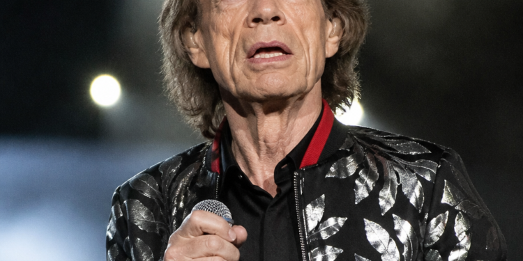 Mick Jagger a sus 83 años: “Mi padre me enseñó a moverme para estar bien”