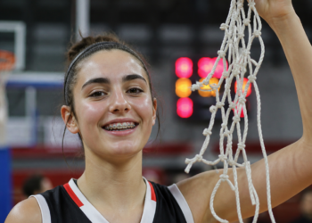Simona Ginóbili, sobrina de Manu, brilla en la final del Provincial U15 femenino con Bahía Blanca