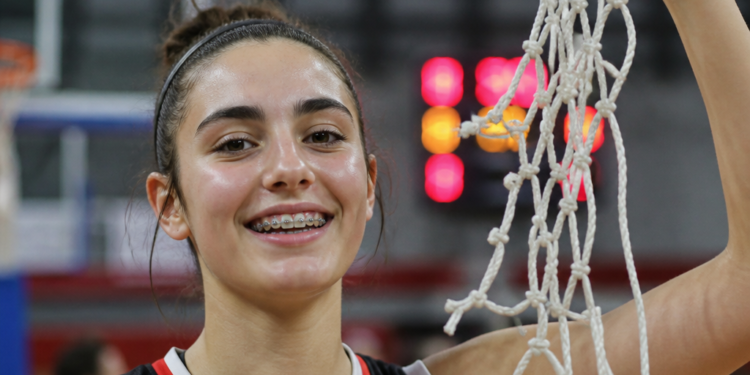 Simona Ginóbili, sobrina de Manu, brilla en la final del Provincial U15 femenino con Bahía Blanca