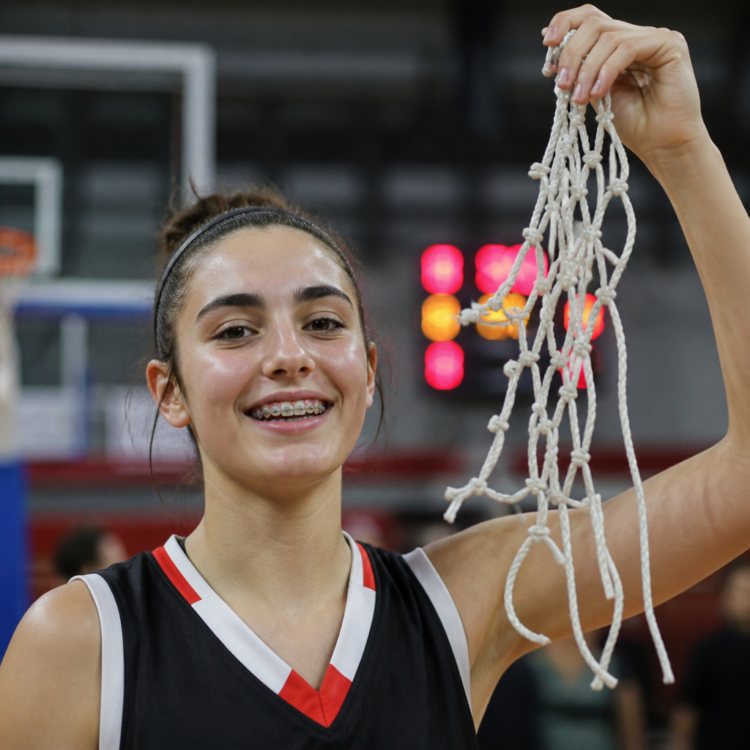 Simona Ginóbili, sobrina de Manu, brilla en la final del Provincial U15 femenino con Bahía Blanca