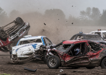 Accidente en carrera de Fórmula Uno en Carhué deja dos pilotos heridos