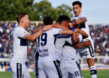 Gimnasia se impuso y cortó el invicto de Barracas Central, ya enfocado en el clásico frente a Estudiantes