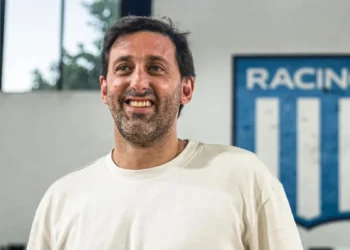 Diego Milito se pronunció sobre las críticas recibidas en Racing: “Escuché el enojo de algunos hinchas”