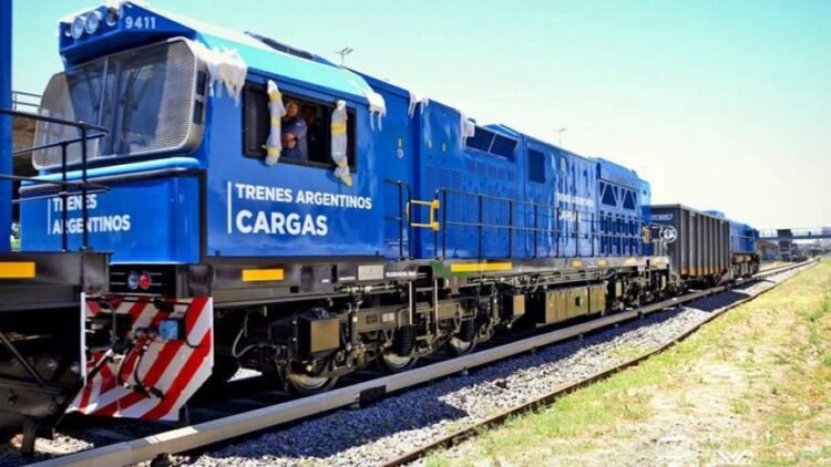 Privatización de Belgrano Cargas: el Gobierno redefine el esquema financiero y la asignación de fondos
