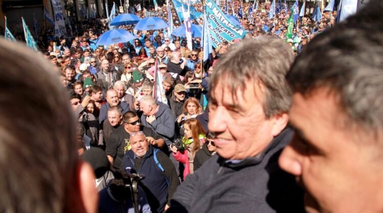 Municipales bonaerenses profundizan su plan de lucha y reclaman una convocatoria al Consejo del Empleo