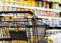 El consumo privado cayó 1,2% en julio y acumuló ocho meses de bajas interanuales