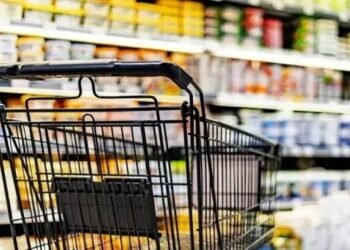 El consumo privado cayó 1,2% en julio y acumuló ocho meses de bajas interanuales
