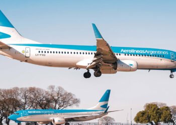 Argentina busca frenar en Estados Unidos un pago de casi US$400 millones por la expropiación de Aerolíneas