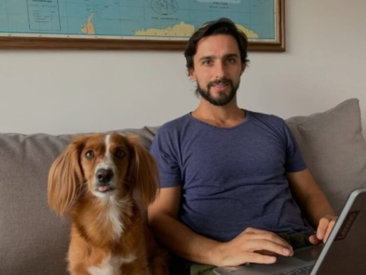 Juan Manuel Liquindoli, especialista en comportamiento canino: “Cuando tu perro gira la cabeza para mirarte, no es un acto casual”