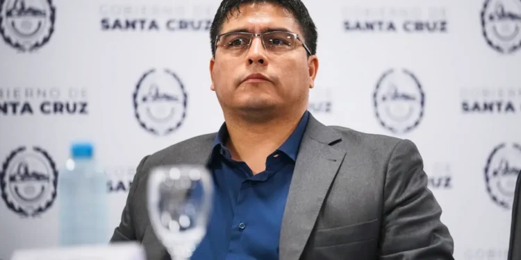 Claudio Vidal otorga $500.000 a docentes que no pararon y ADOSAC denuncia ‘extorsión’