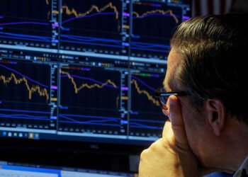 El mercado se adelanta a las elecciones de 2027: caen bonos y acciones y sube el riesgo país