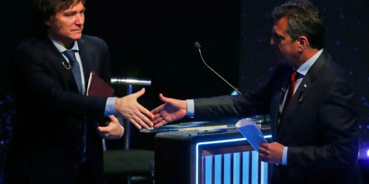 Una encuesta midió a Massa contra Milei y mostró una diferencia mayor que con Kicillof rumbo a 2027