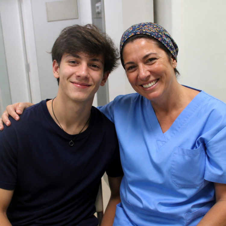 El emotivo reencuentro de Bastian, diez meses tras el accidente en Pinamar