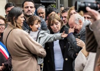 Juicio por el asesinato del ex Puma Aramburu: el emotivo gesto del abogado sorprende en la Corte
