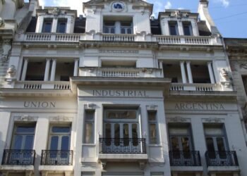 La industria pidió al Gobierno alivio fiscal, energético y financiero para las PyMEs