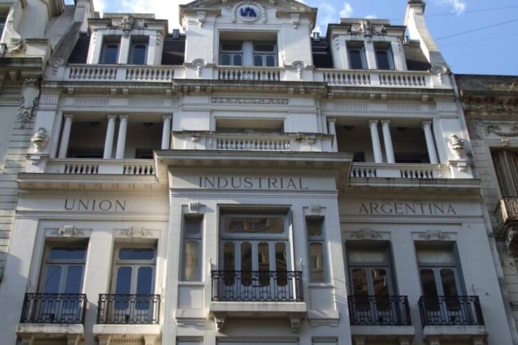 La industria pidió al Gobierno alivio fiscal, energético y financiero para las PyMEs