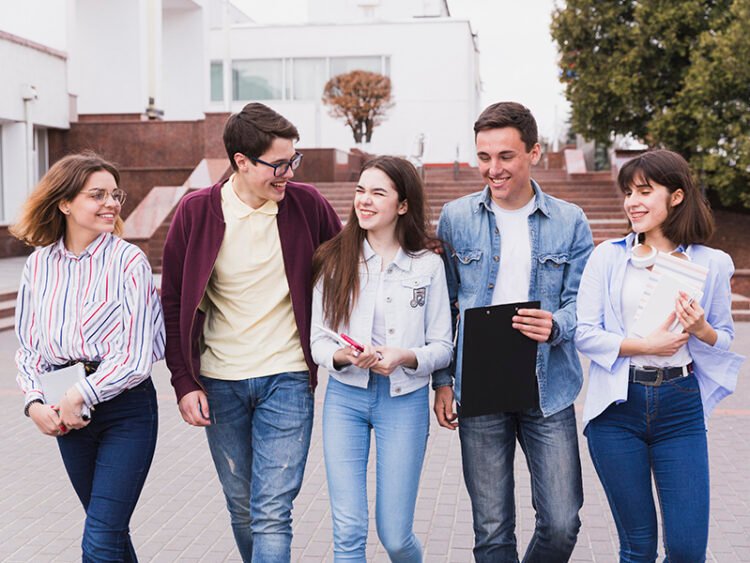 Transformaciones en el mundo laboral juvenil: de lo digital a lo tradicional