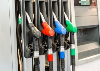 El Gobierno volvió a postergar el aumento de los impuestos a los combustibles y lo pasó a noviembre