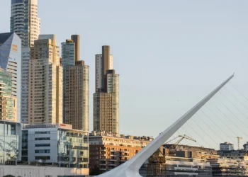 Puerto Madero: permitieron la continuidad del único puesto de diarios del barrio tras el apoyo de los vecinos