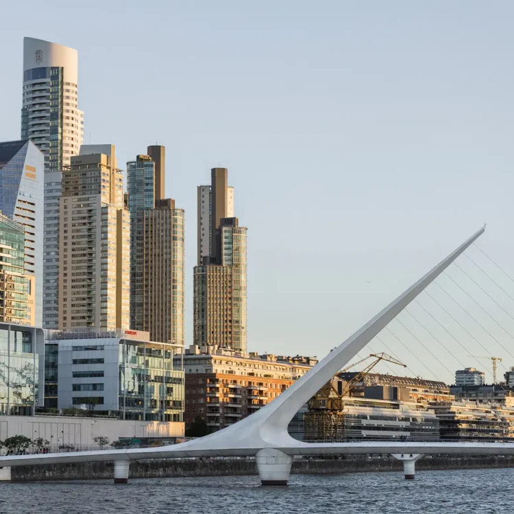 Puerto Madero: permitieron la continuidad del único puesto de diarios del barrio tras el apoyo de los vecinos