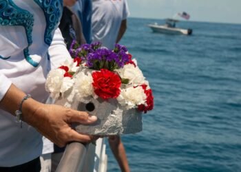 El deseo de un hombre de descansar bajo el mar dio origen a arrecifes elegidos por más de 3000 familias