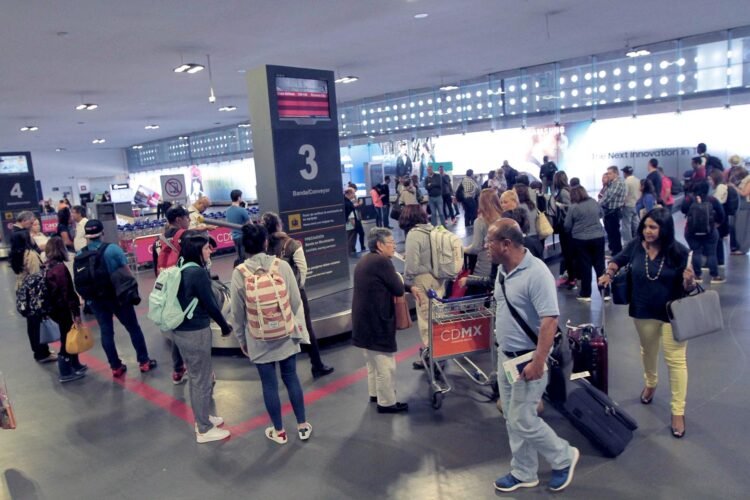 La demanda mundial de vuelos cayó en septiembre, aunque repuntó en la mayoría de los mercados internacionales
